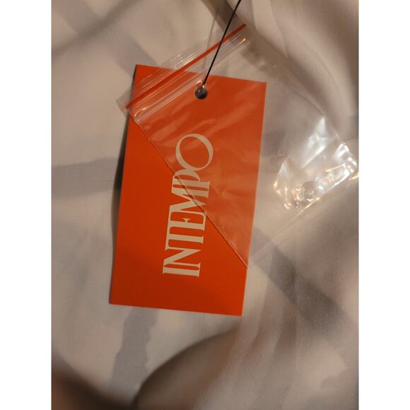 Chic Black and White Geometric Midi Dress - Picture 11 of 12